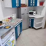 Lia *